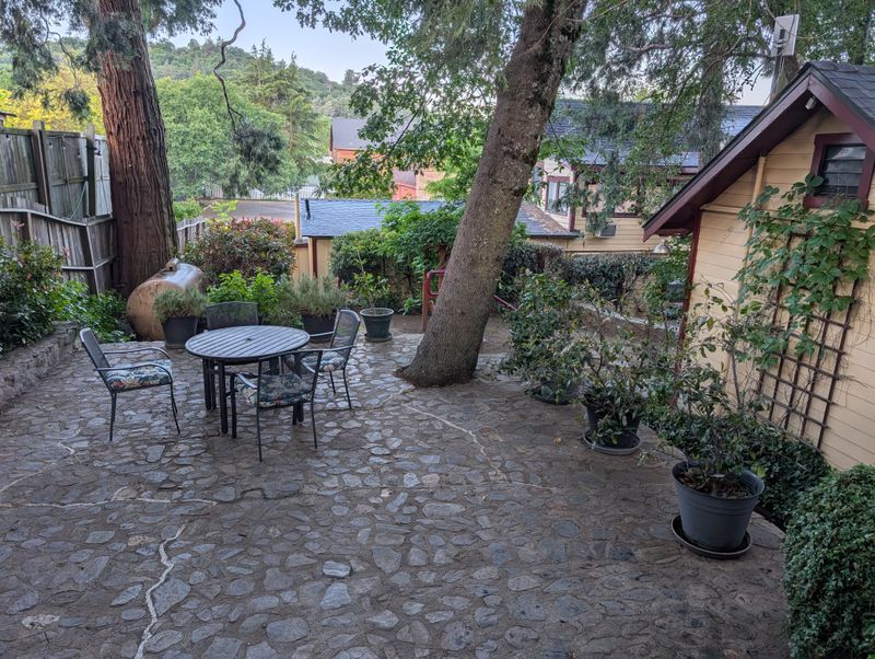 A Main Street Base For A Full Julian Weekend