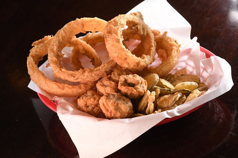 The Legendary Onion Rings That Start Every Conversation