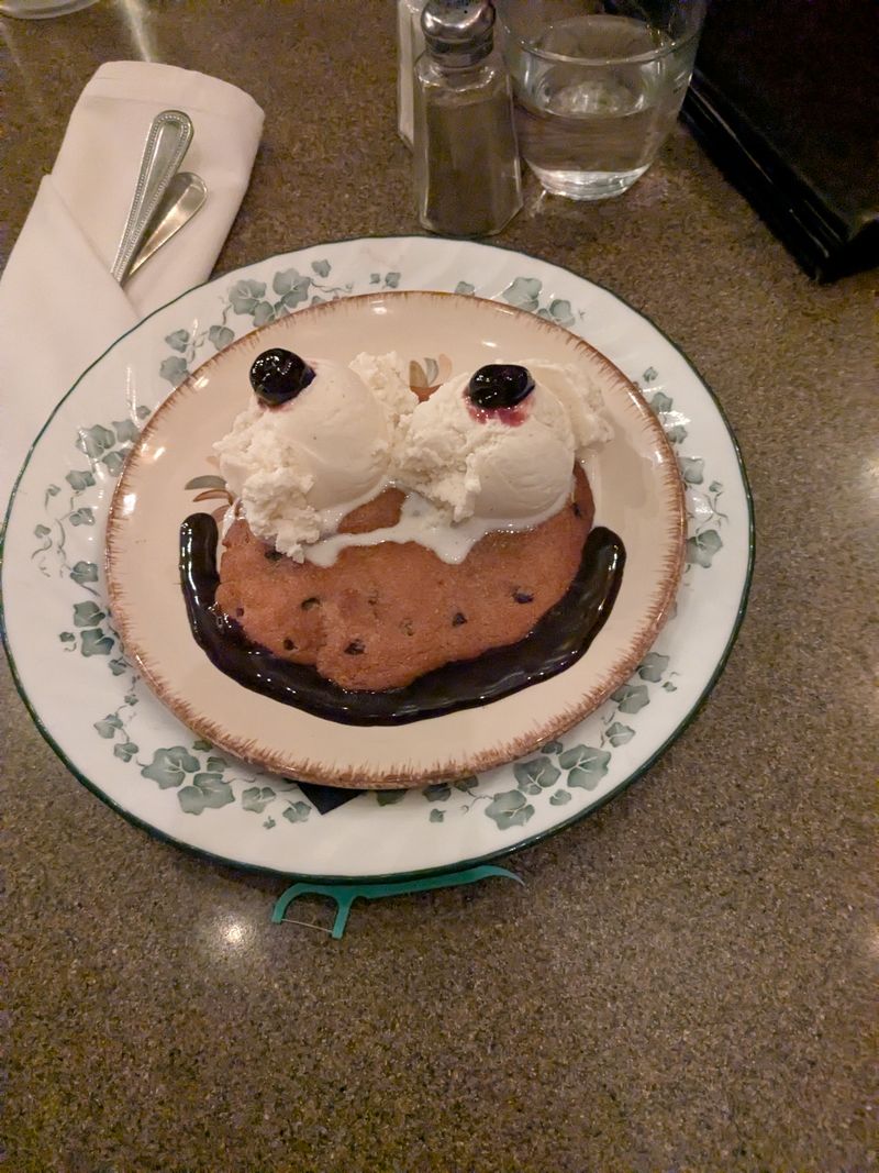 Service That Turns Strangers Into Regulars