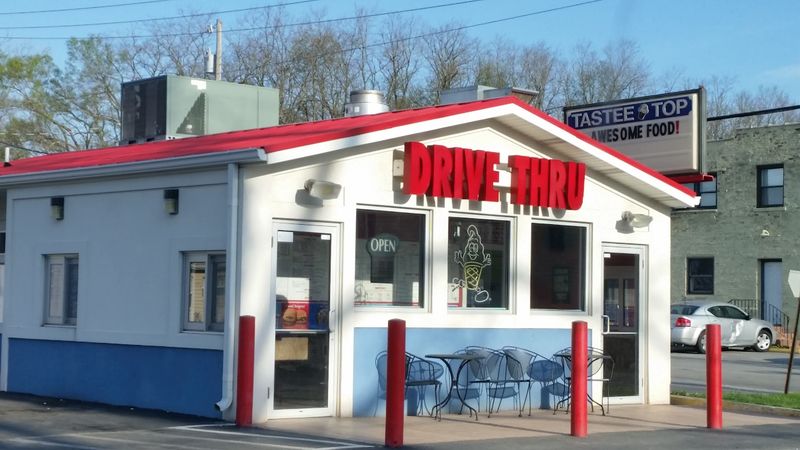 Ordering From Your Car Window Like It Is 1955