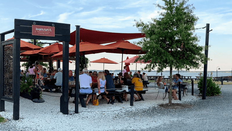 Outdoor Dining That Works Year-Round