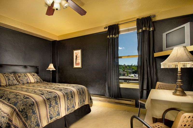 How To Book It Right, Timing, Room Picks, And Simple Expectations