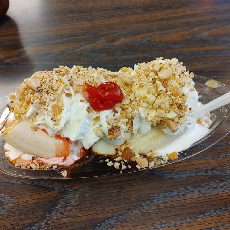 Ice Cream Treats and Desserts That Finish the Meal Perfectly