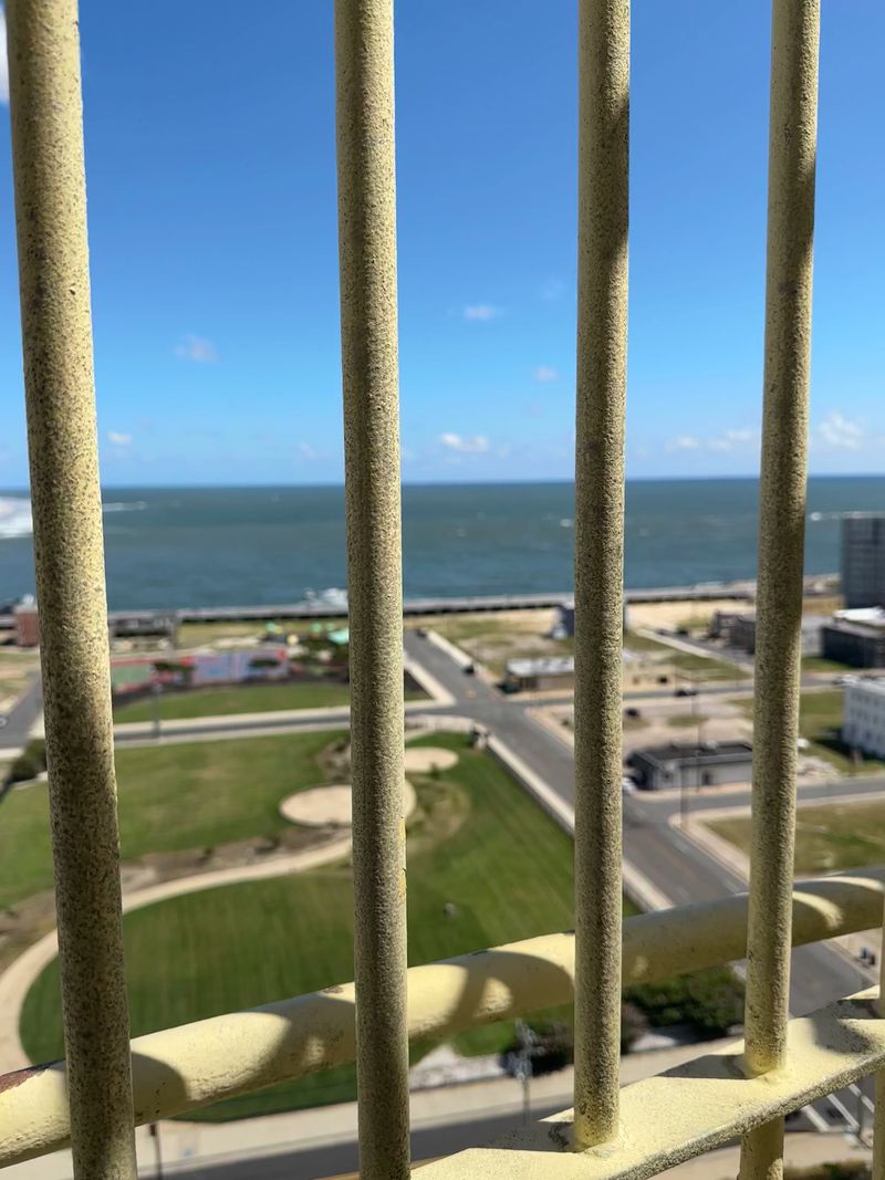 The Shadow Figure That Walks the Gallery