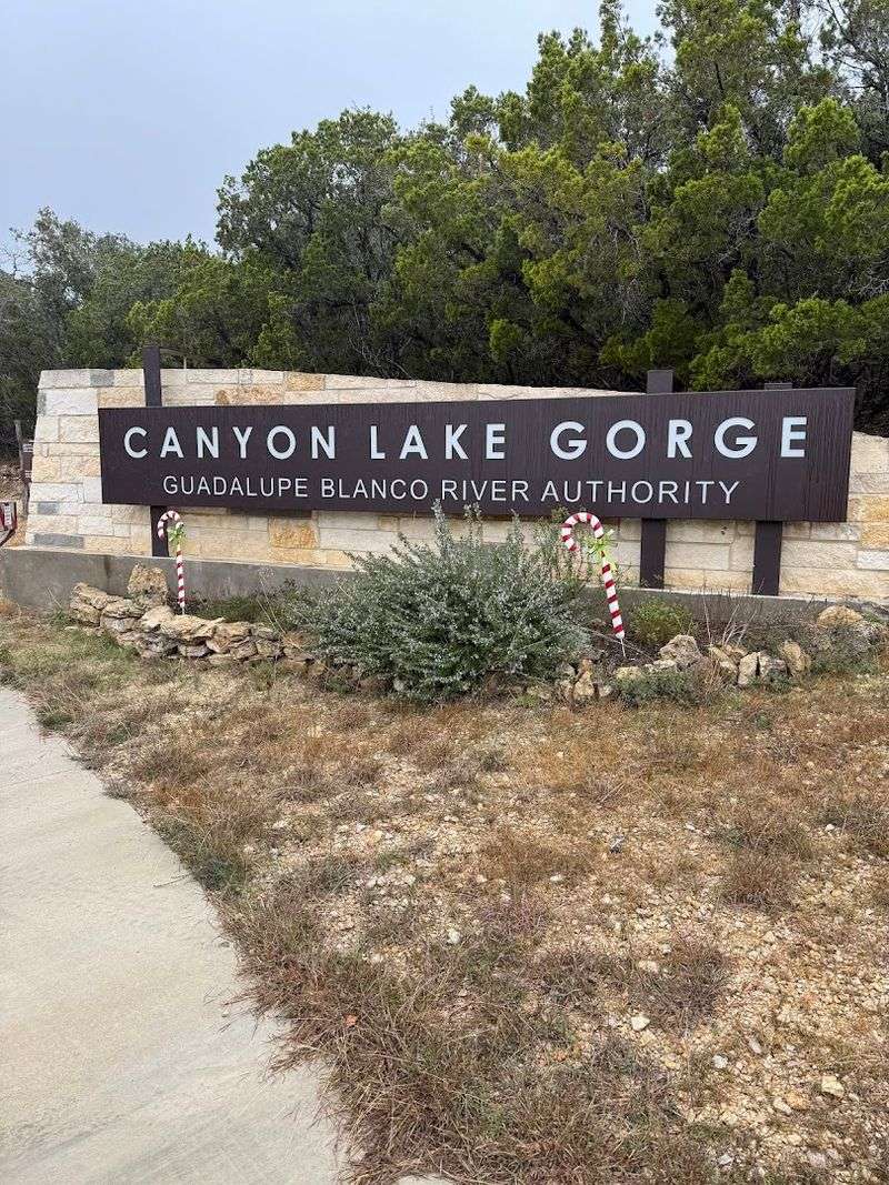 Planning Your Trip to Canyon Lake Gorge