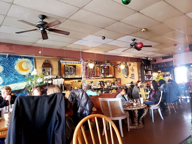 A Living Room Vibe That Actually Feels Like Home