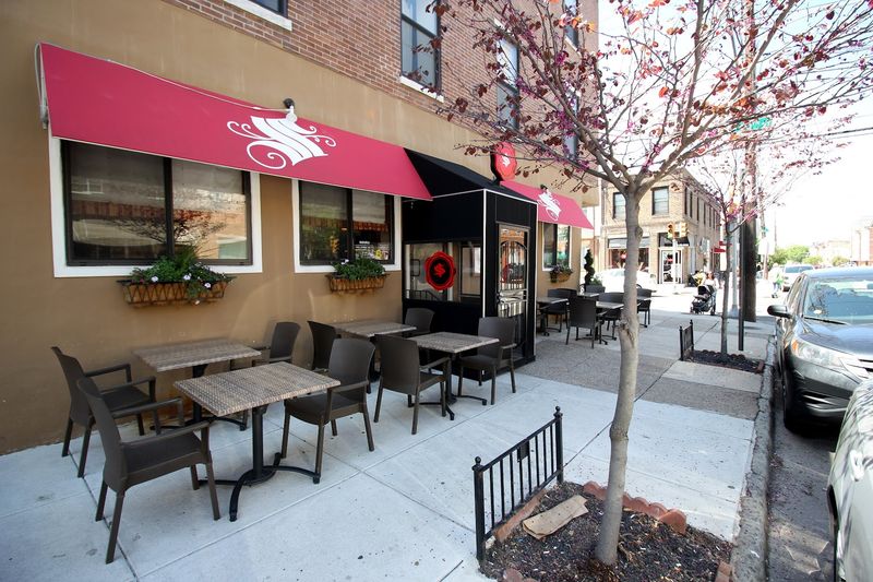 Santucci’s Pizza Italian Market