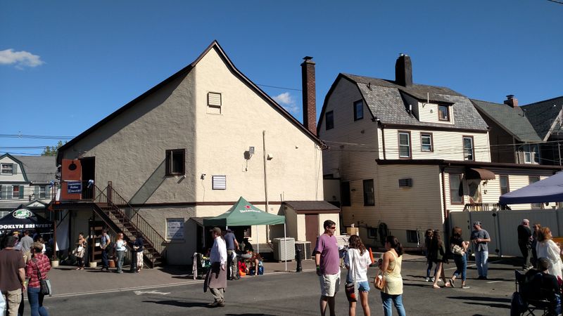 Outdoor Dining That Extends the Tavern Experience