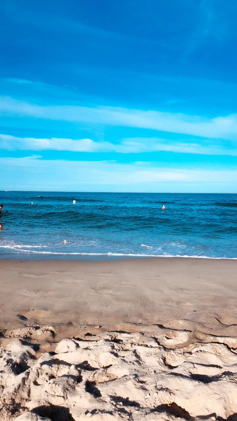 The Car-Free Beach Experience