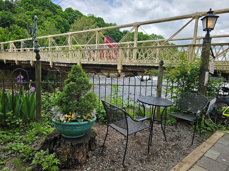 Coffee That Actually Lives Up to the Setting