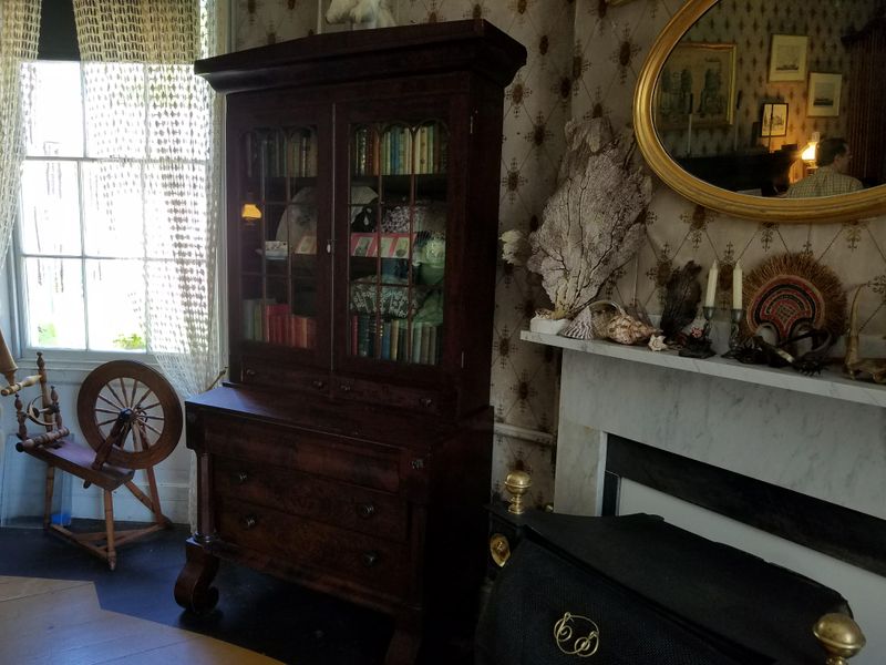 The Details That Make It Feel Personal, Not Museum-Perfect