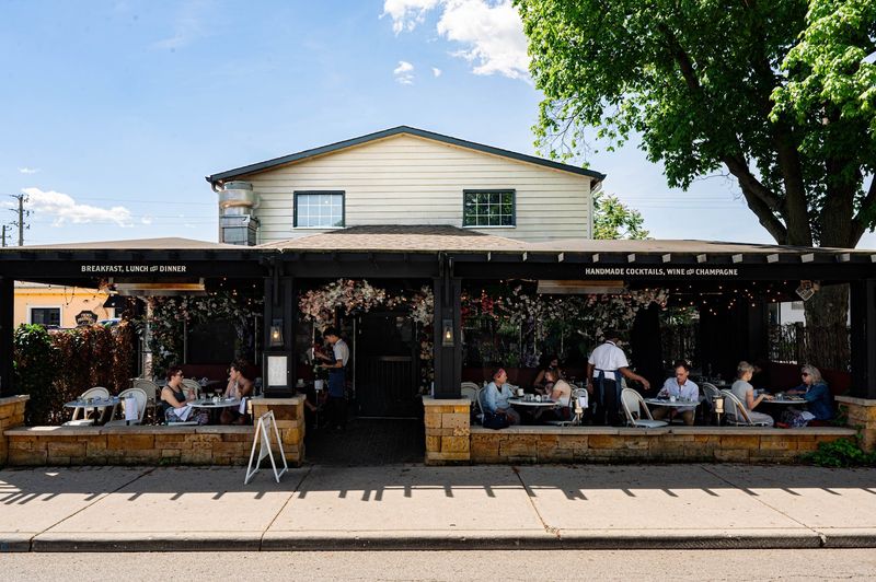 Petite Chou Bistro & Champagne Bar