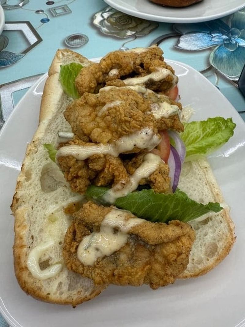 Po'Boys and Crab Cakes That Locals Are Genuinely Obsessed With
