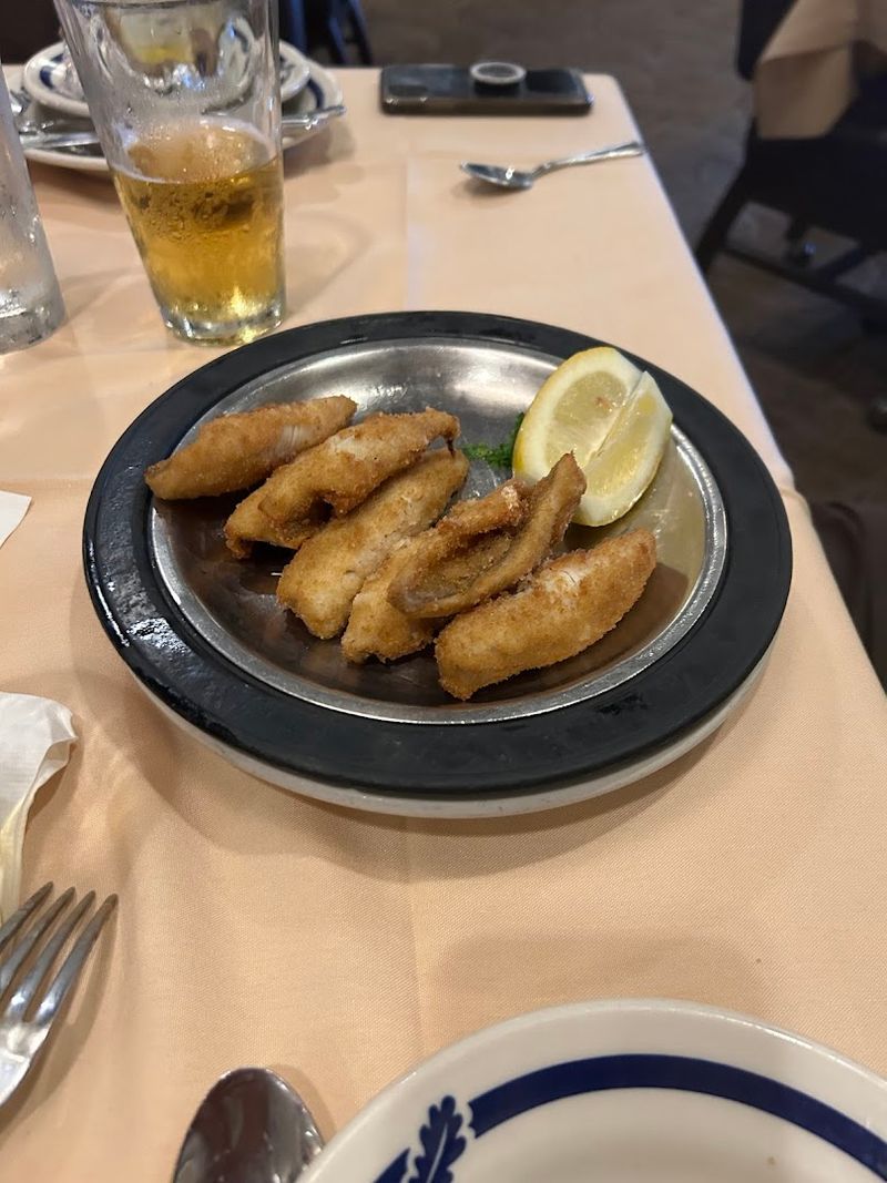 Teibel's Family Restaurant: Fried Lake Perch