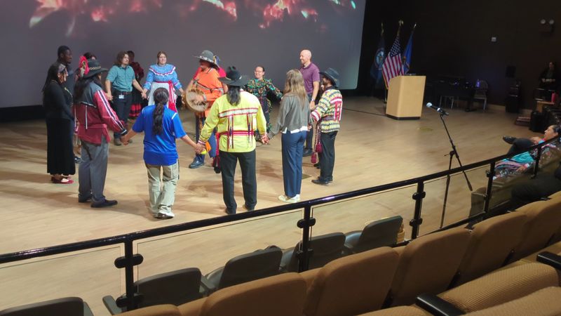 Stomp Dancing Connects Past and Present