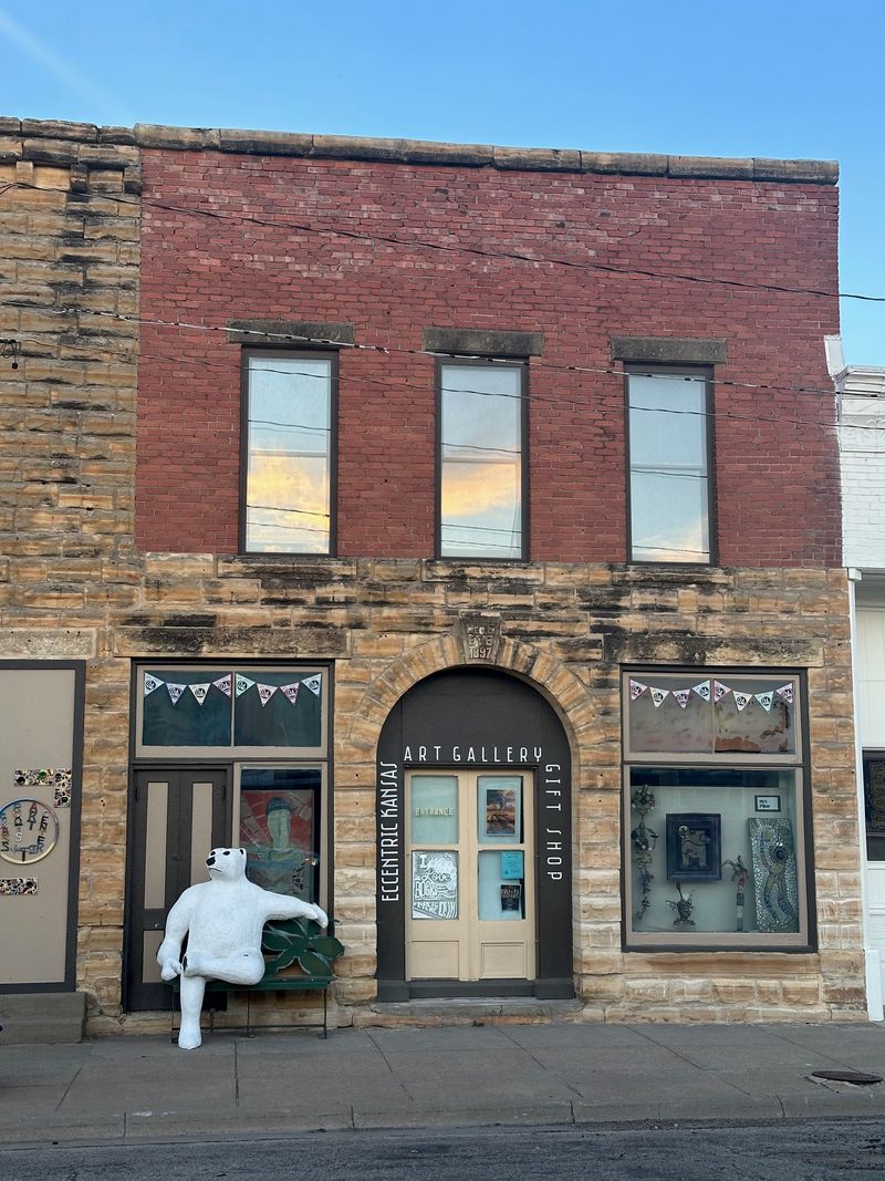 Street Art And Installations That Pop Up Everywhere