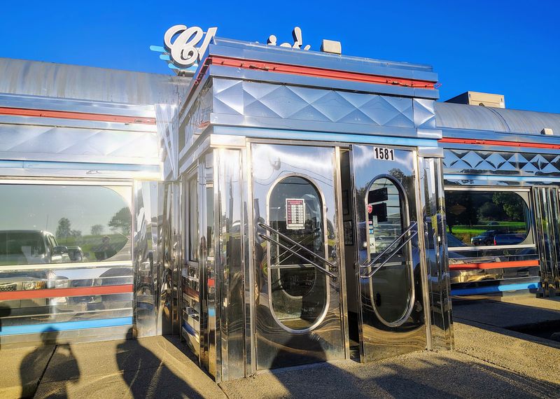 62 Classics’ Diner