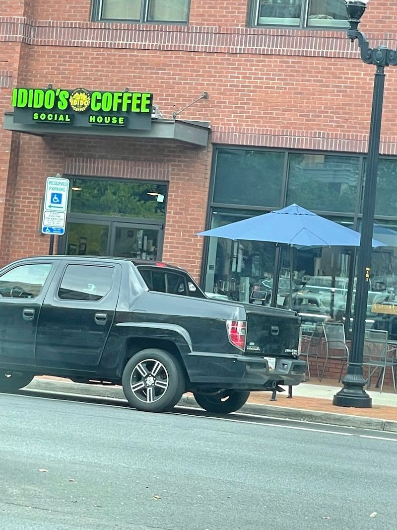 Idido Coffee and Social House (Arlington)