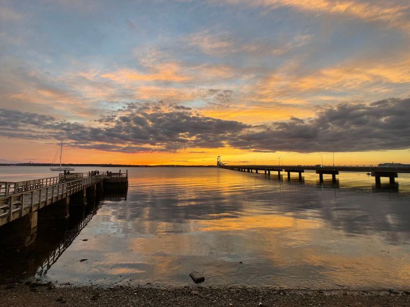 Van Zandt Fishing Pier, Newport