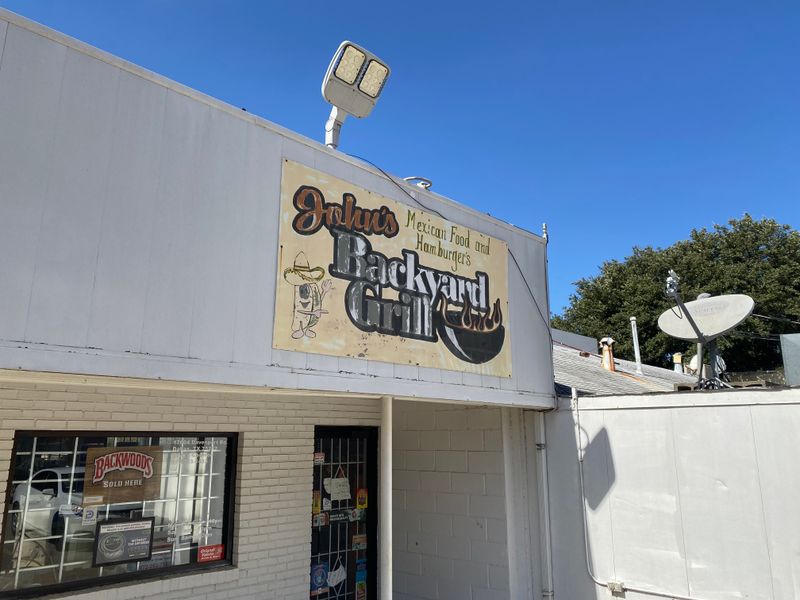 John's Backyard Grill, Texas
