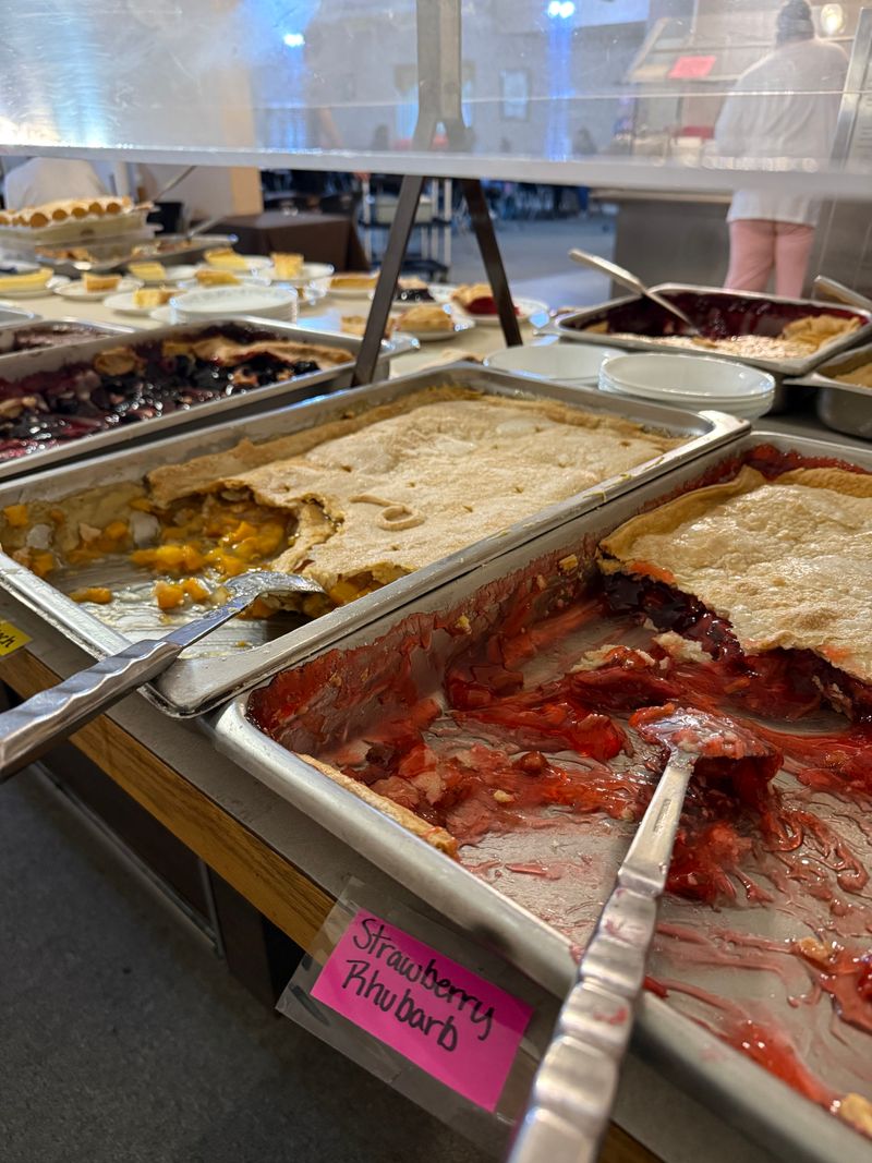 A Buffet That Feels Like Family Dinner