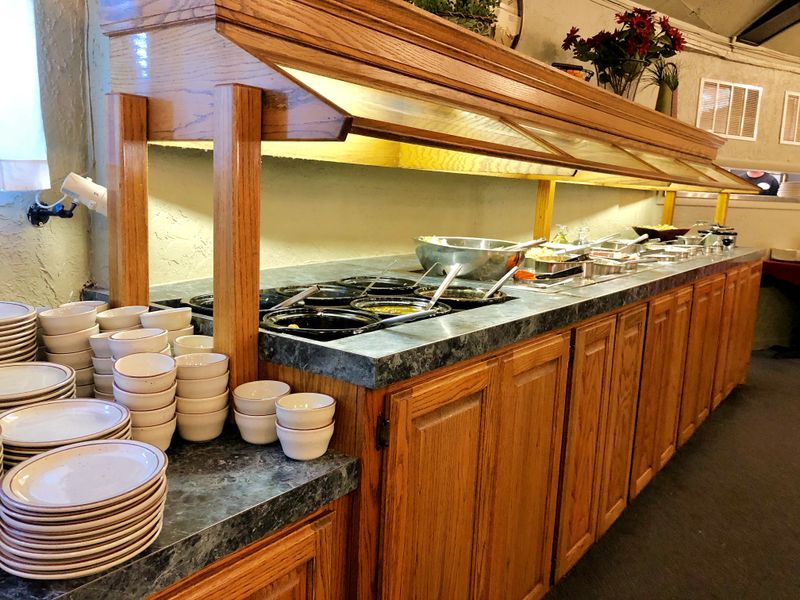 The Salad Bar That Started the Buzz