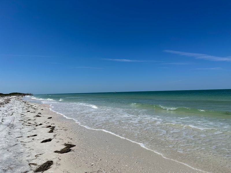 Natural Sand Stretches Without Heavy Development