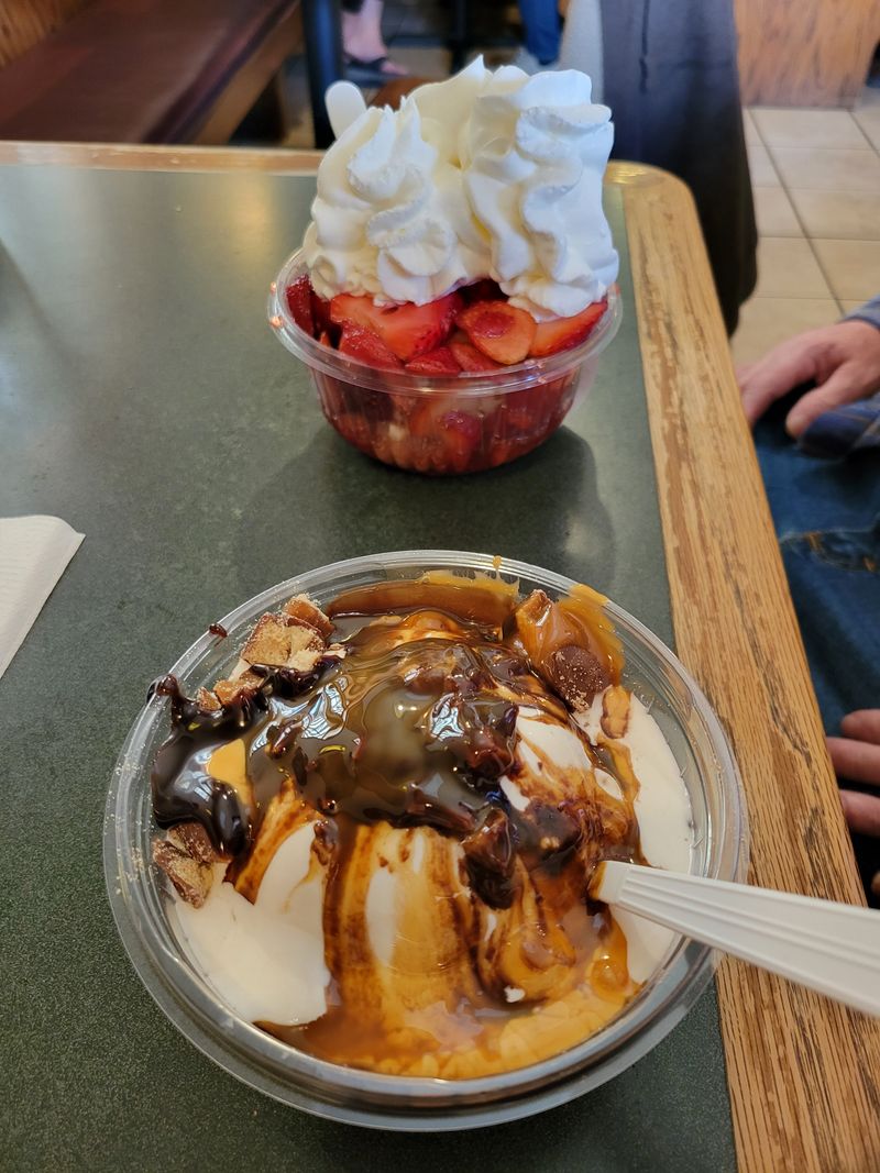 The Legendary 100-Flavor Ice Cream Menu That Defies Imagination