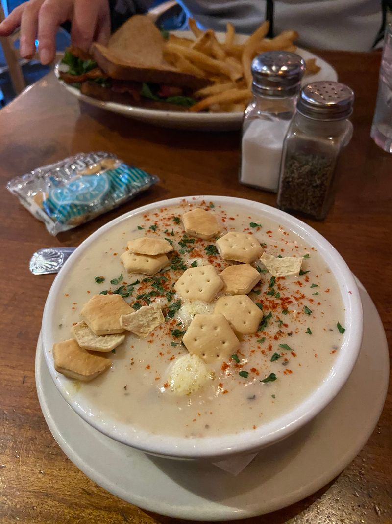 Award-Winning Clam Chowder With a Secret Recipe Since 1963