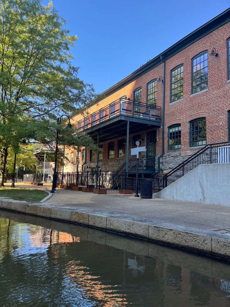 The Canal That Built A City