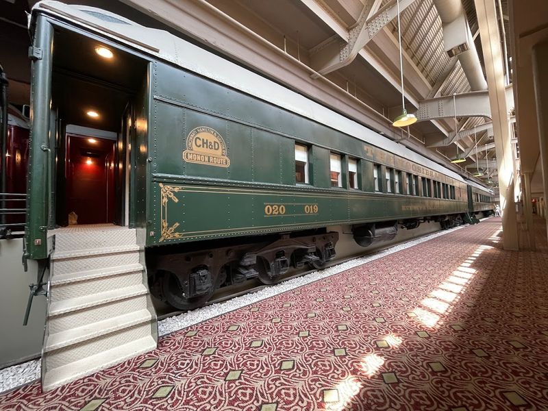 Sleeping Inside a Real 1920s Pullman Train Car