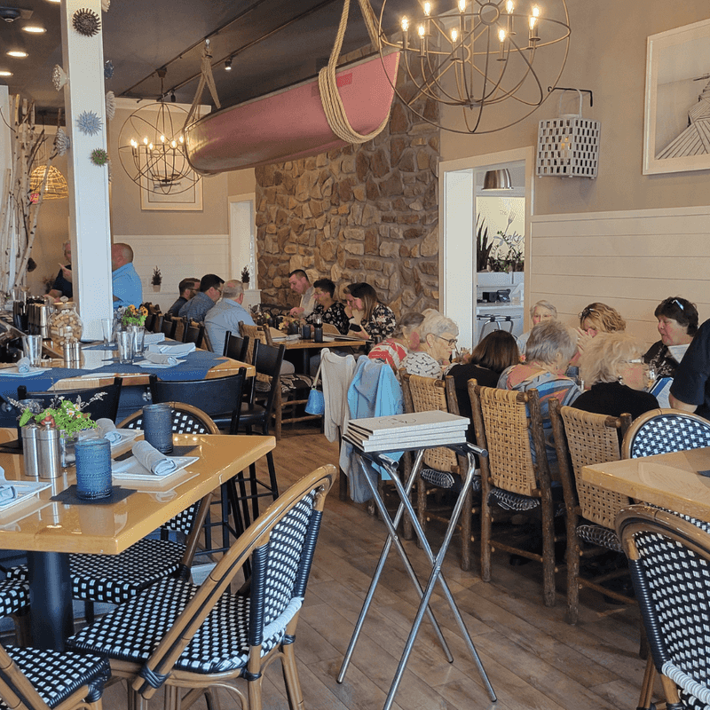 Lakefront Dining With Spectacular Water Views