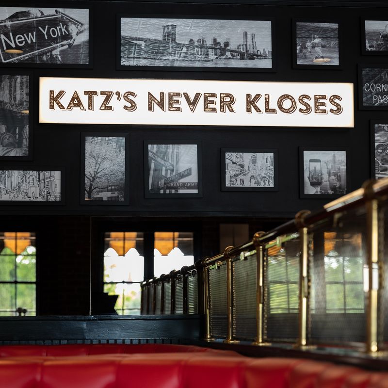 A Deli Experience That Never Sleeps