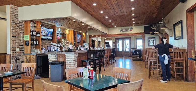 A Steakhouse That Feels Like Home