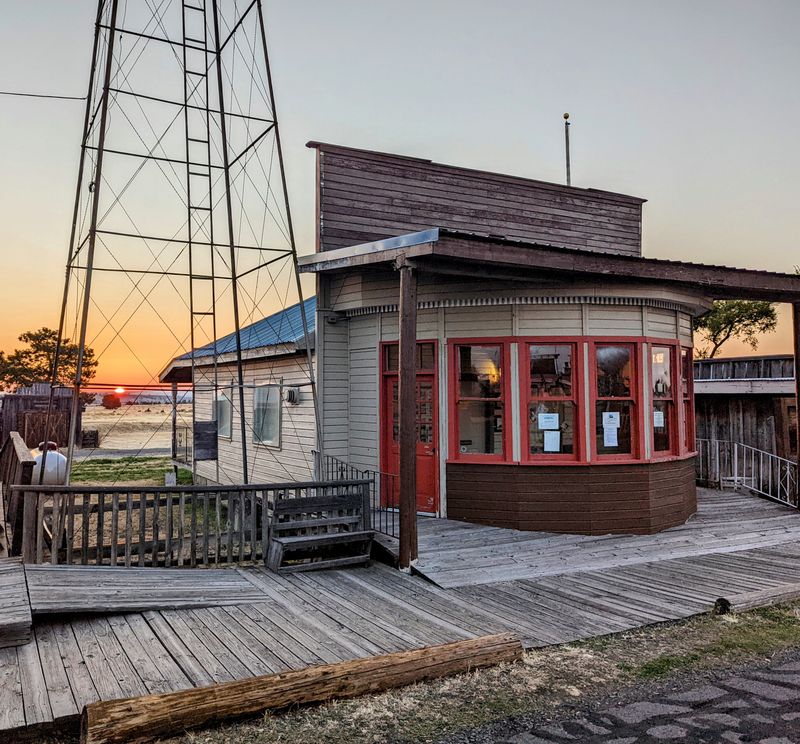 Shaniko: The Wool Capital That Time Forgot