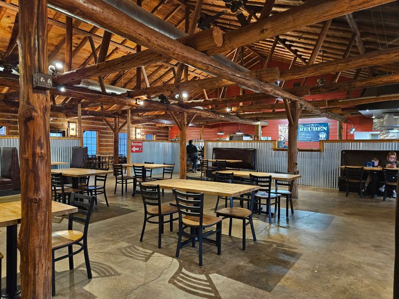 A Cabin Feel That Sets the Mood