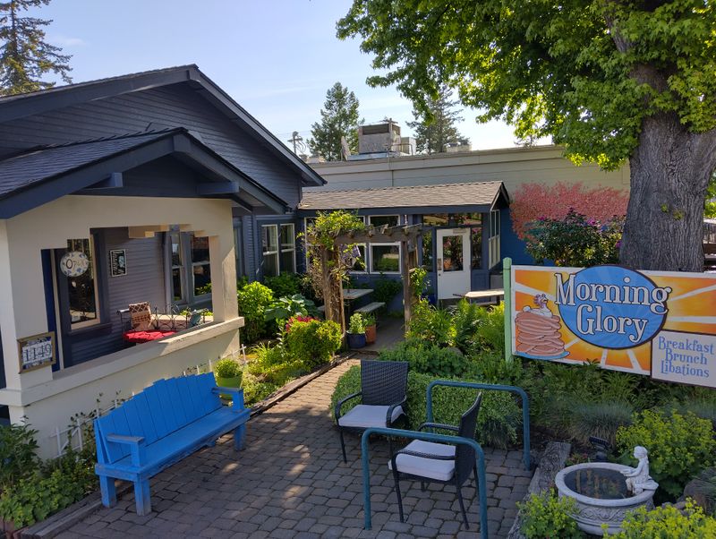 Cozy Atmosphere That Wraps You Up