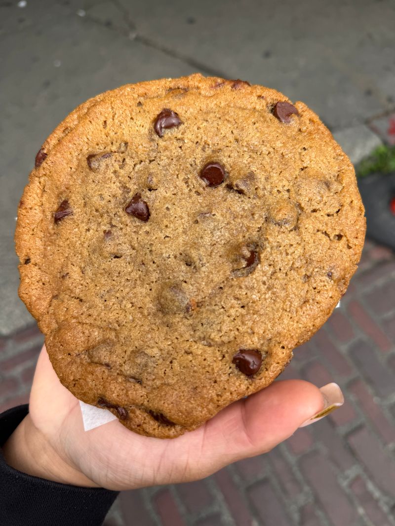 Cinnamon Works Cinnamon Roll Or Giant Cookie