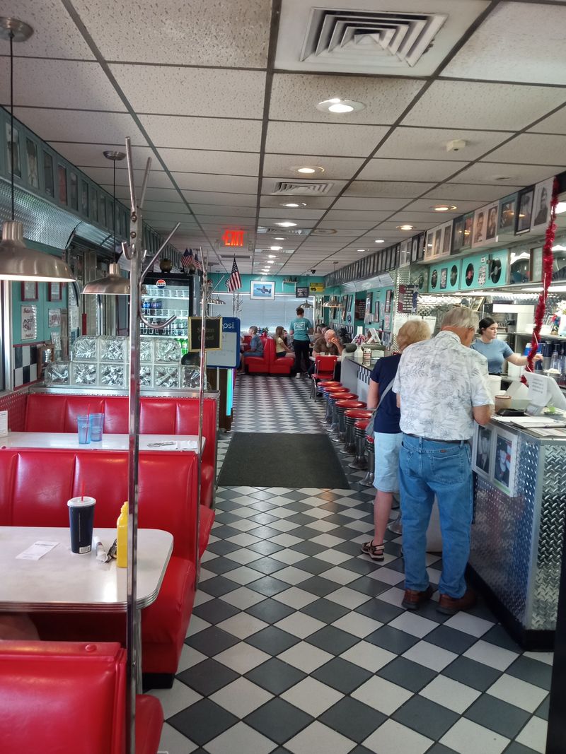 Cruisers Diner