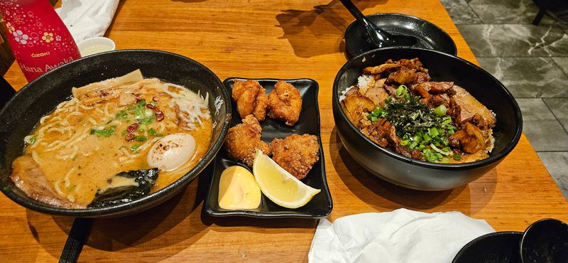 Chicken Karaage That Arrives Perfectly Crispy