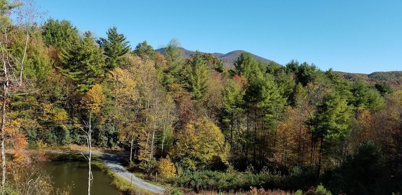 Mountain Scenery Serves Up Constant Eye Candy