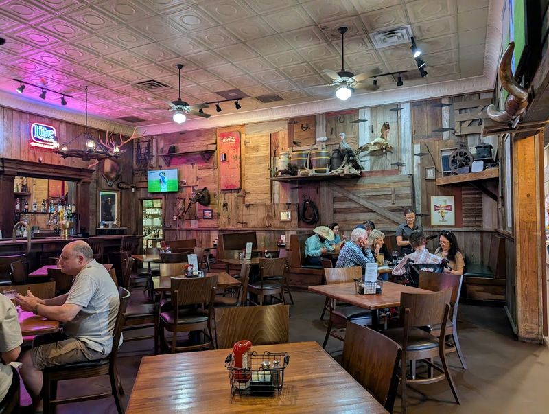 Brunch on the Weekend Is a Whole Different Experience