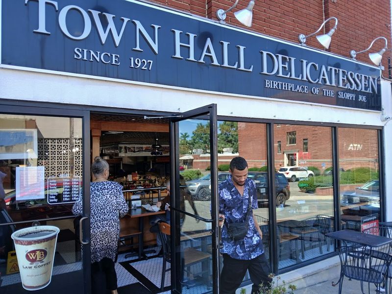 Planning Your Visit to Town Hall Deli