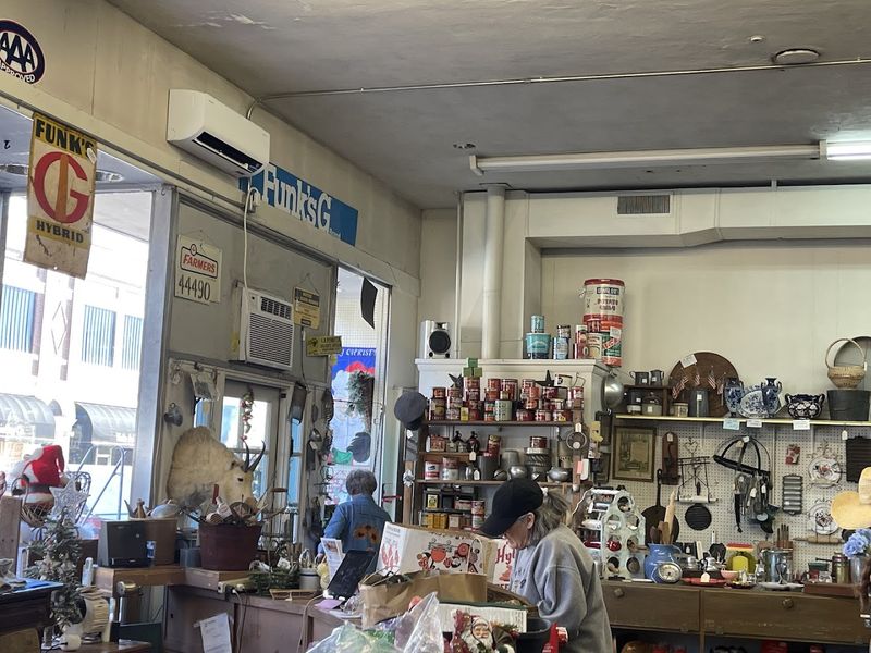 The Dealers Behind The Booths And Why They Make The Difference