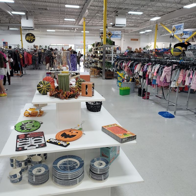 How The Aisles Are Set Up So You Can Hunt Without Getting Lost