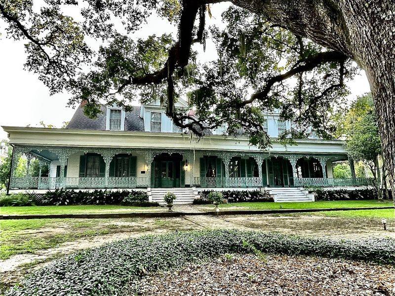 A Historic Home In St. Francisville With Big Time Reputation