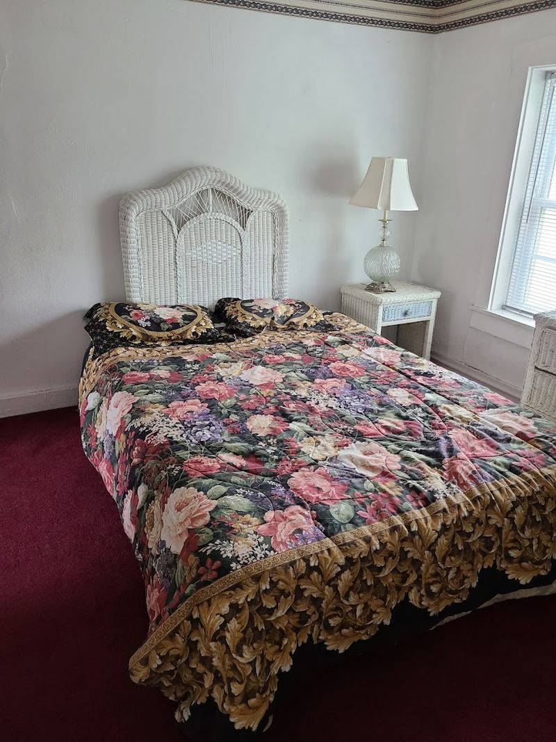 Photo And Respect Rules That Keep Things Smooth