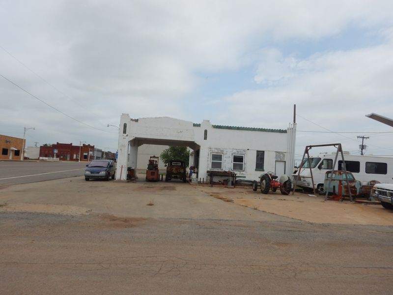 Tumbleweeds as the Main Traffic