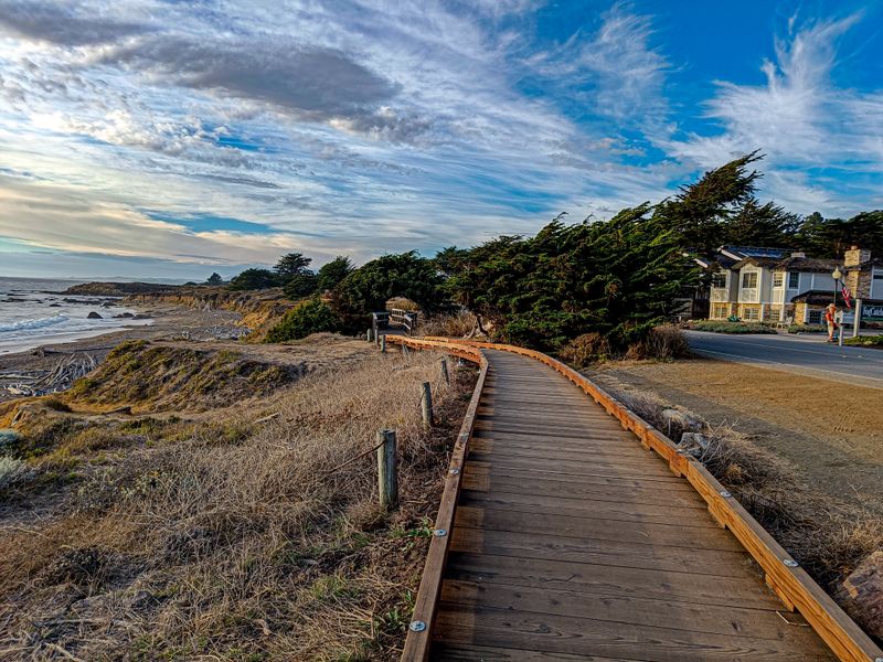 A Central Coast Location That Feels Slightly Removed