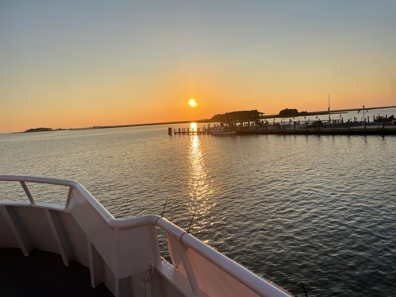 Harbor Views That Quietly Outshine Flashier Coastal Spots